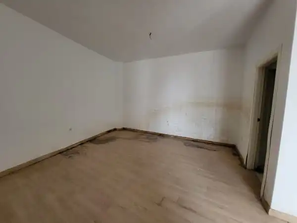 Piso en venta en C/ Alberto Lista, Feria