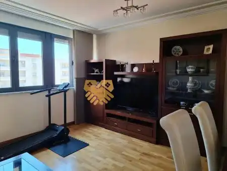 Sala d'estar de Pis en venda en Salamanca amb Calefacció i Moblat