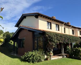 Vista exterior de Casa o xalet en venda en Ruiloba amb Calefacció, Jardí privat i Terrassa