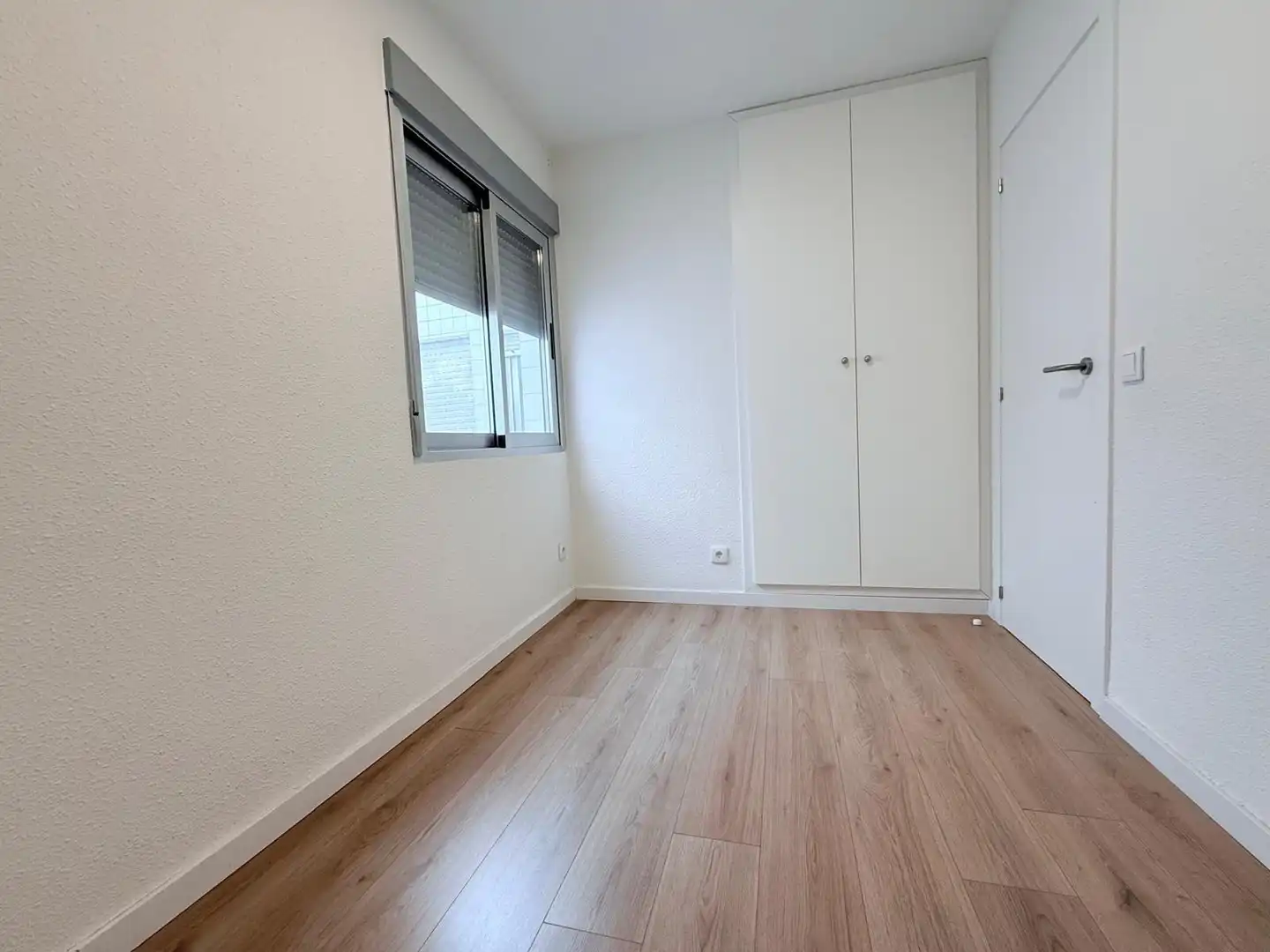 Bedroom of Flat for rent in Valencia  with Air Conditioner, Heating and Parquet flooring