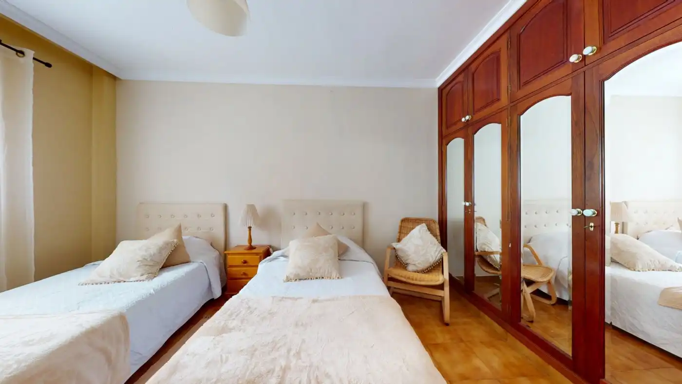 Dormitori de Casa o xalet en venda en Las Palmas de Gran Canaria amb Jardí privat, Terrassa i Traster