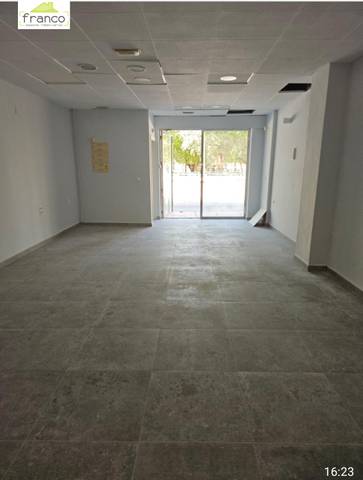 Local comercial en Venta en Vistalegre