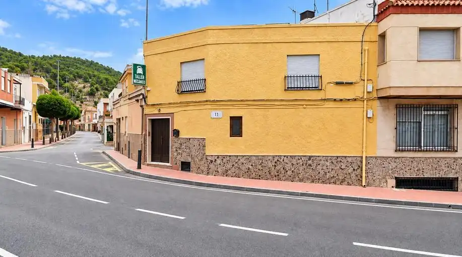 Vista exterior de Casa o chalet en venta en Orihuela