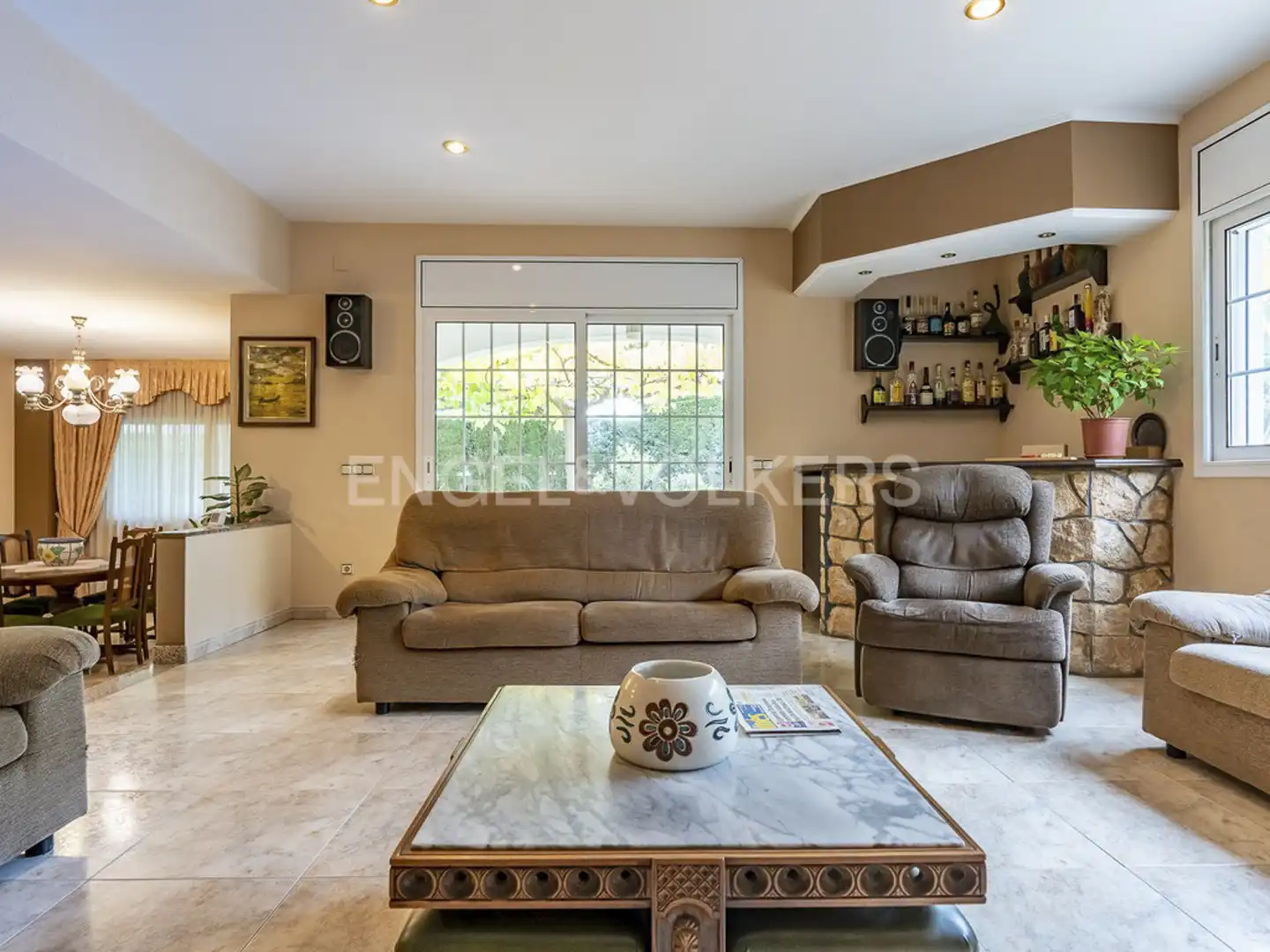 Sala d'estar de Casa o xalet en venda en Vespella de Gaià amb Aire condicionat, Calefacció i Jardí privat