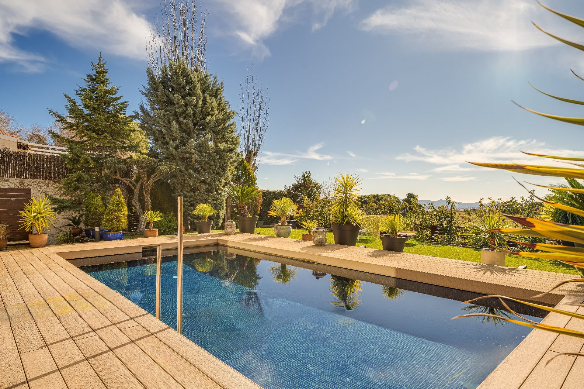 Piscina de Casa adosada en venta en Matadepera con Aire acondicionado, Calefacción y Jardín privado