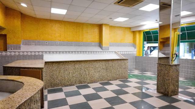 Local comercial en Alquiler en Gandia - CL PLUS ULTRA, 45 en Plaza Elíptica - República Argentina