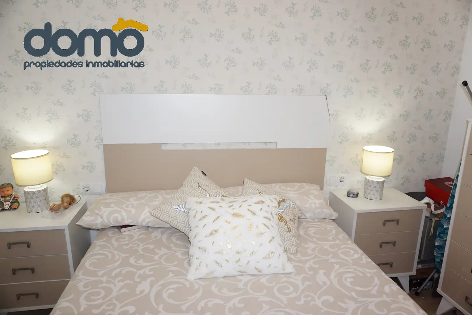 Habitación de Piso en venta en Almería con Aire acondicionado, Terraza y Piscina comunitaria