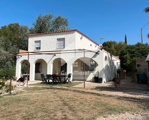 Vista exterior de Casa o xalet en venda en Reus amb Piscina i Moblat