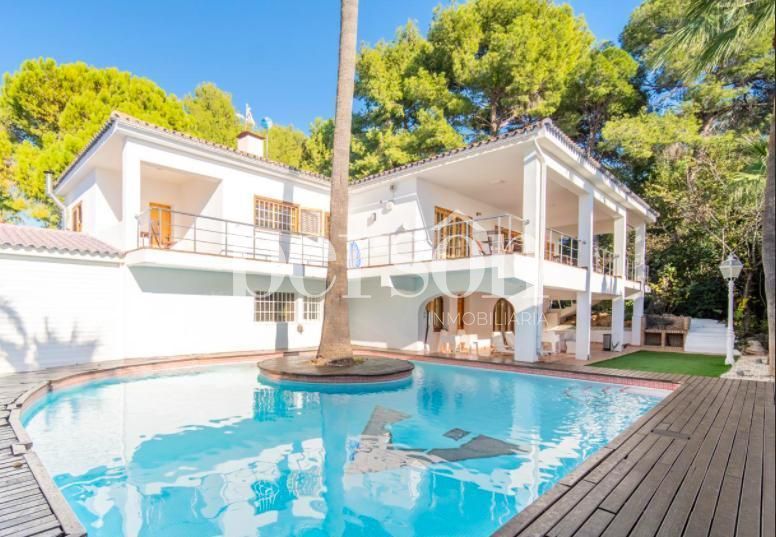 Exterior view of House or chalet to rent in Paterna  with Air Conditioner, Heating and Private garden