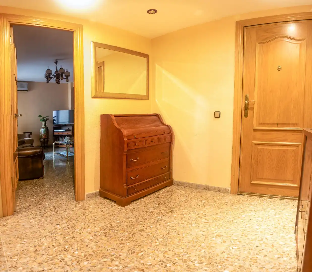 Flat for sale in Zaragoza  with Air Conditioner, Heating and Storage room
