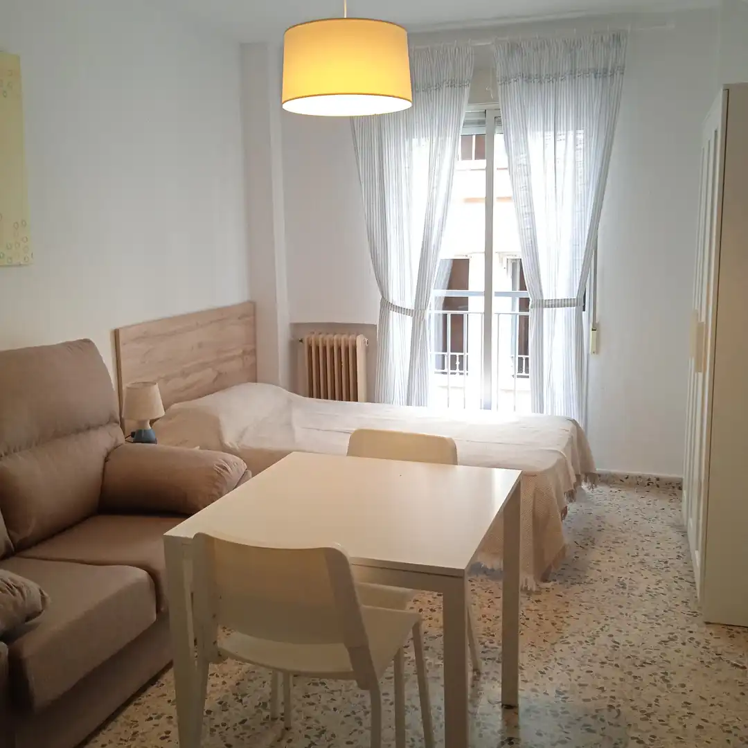 Bedroom of Study for rent in Granada  with Heating, Furnished and Washing machine