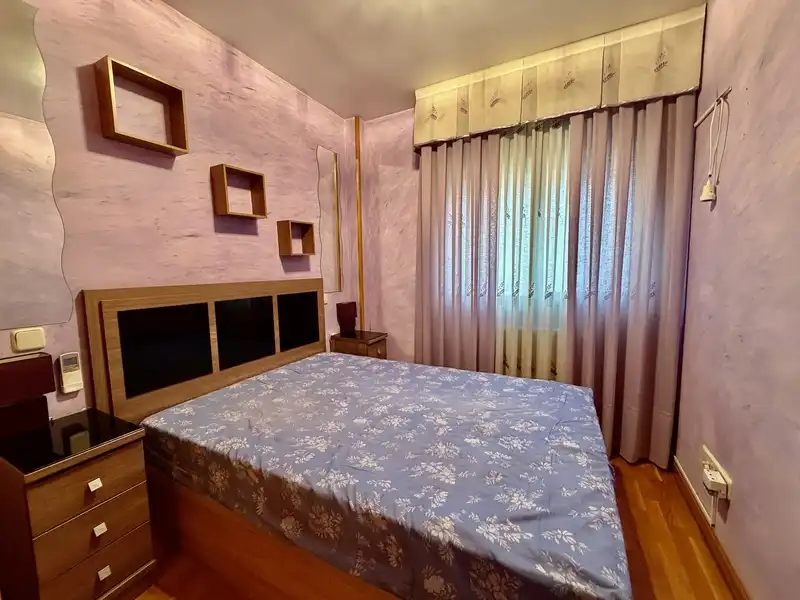 Bedroom of Flat for sale in Madrid  with Air Conditioner and Heating