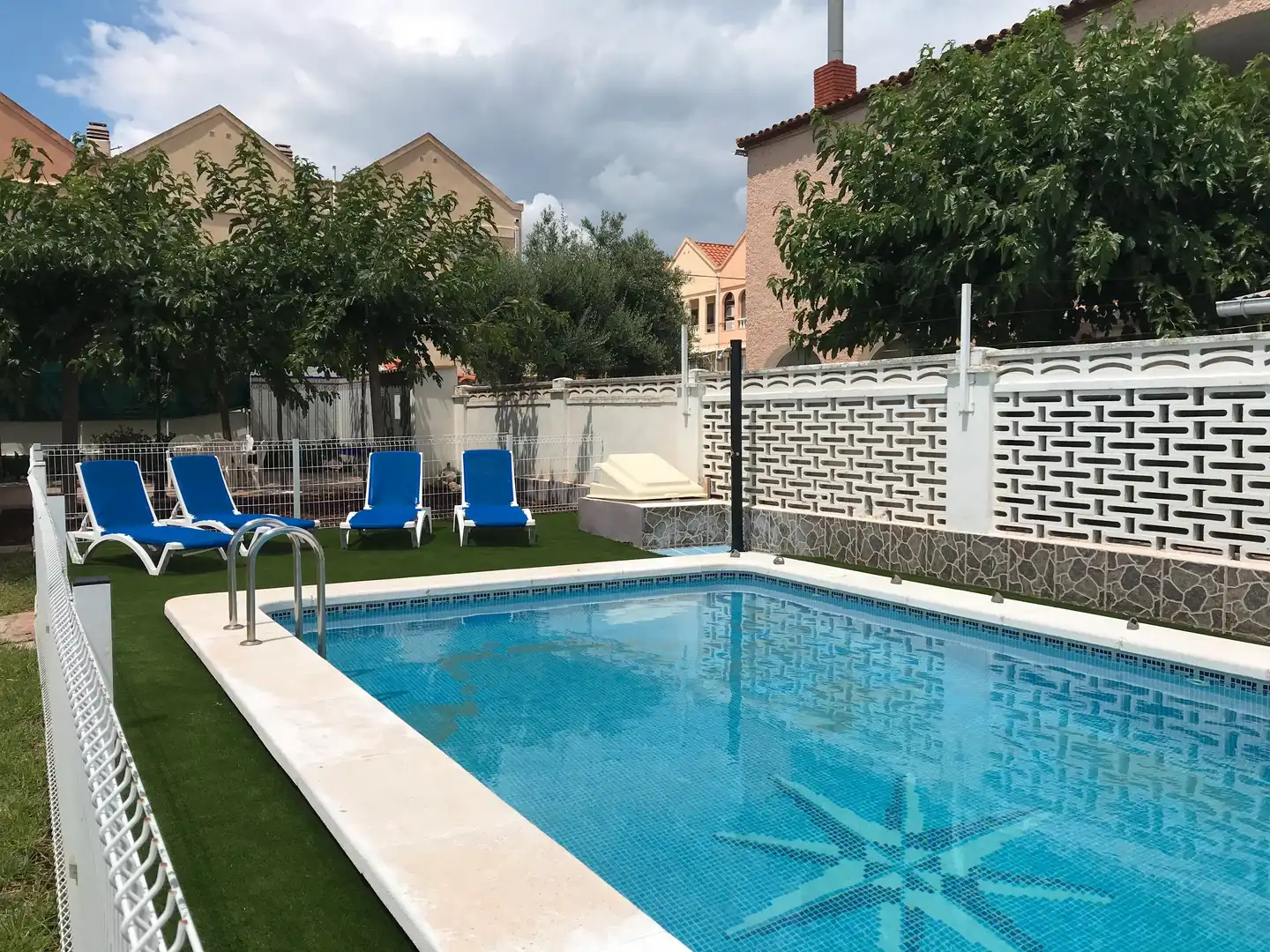 Villa avec piscine à vendre à Heliópolis, imagen 3