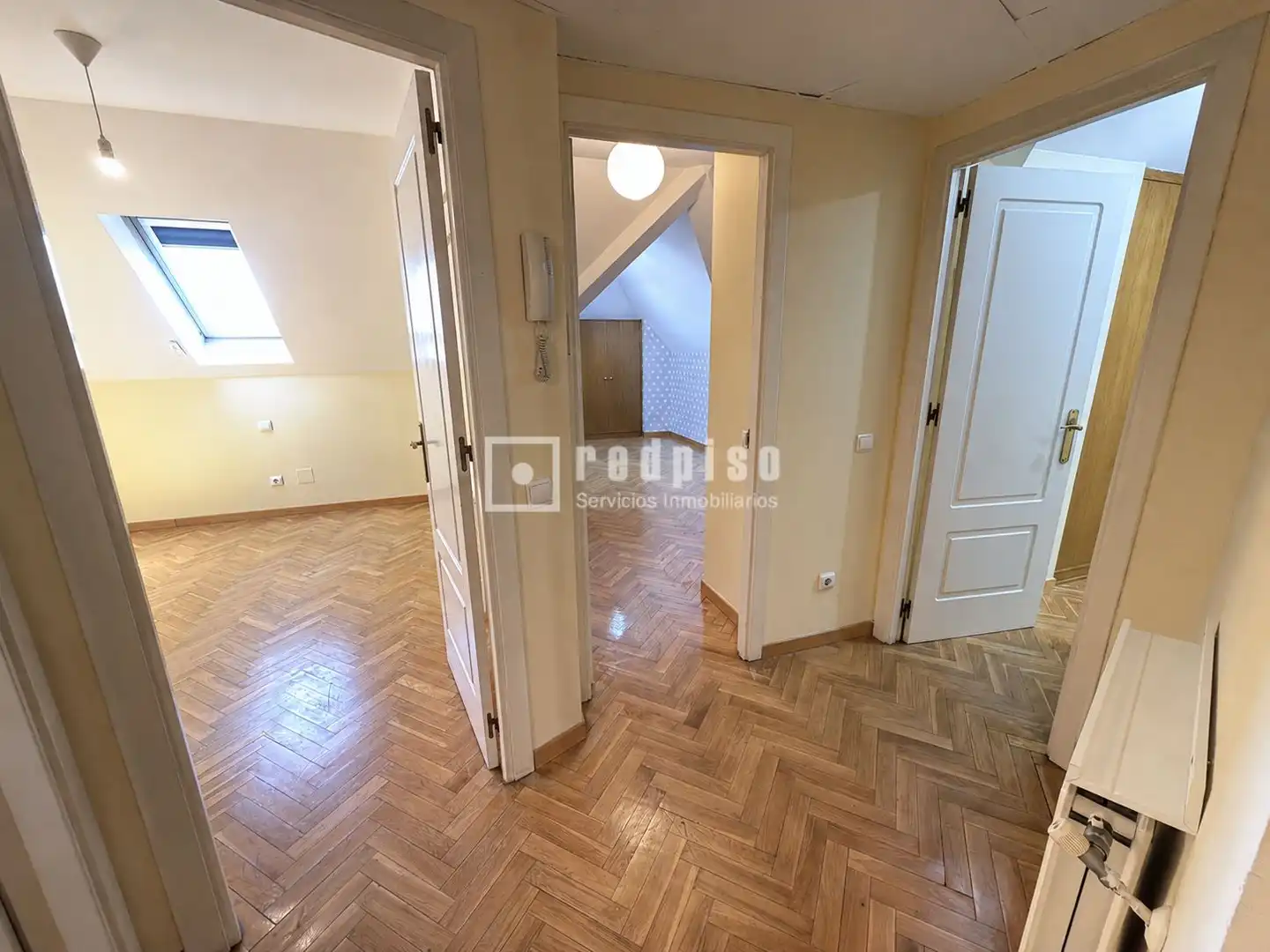 Dormitori de Àtic en venda en Madrid amb Aire condicionat, Calefacció i Parquet