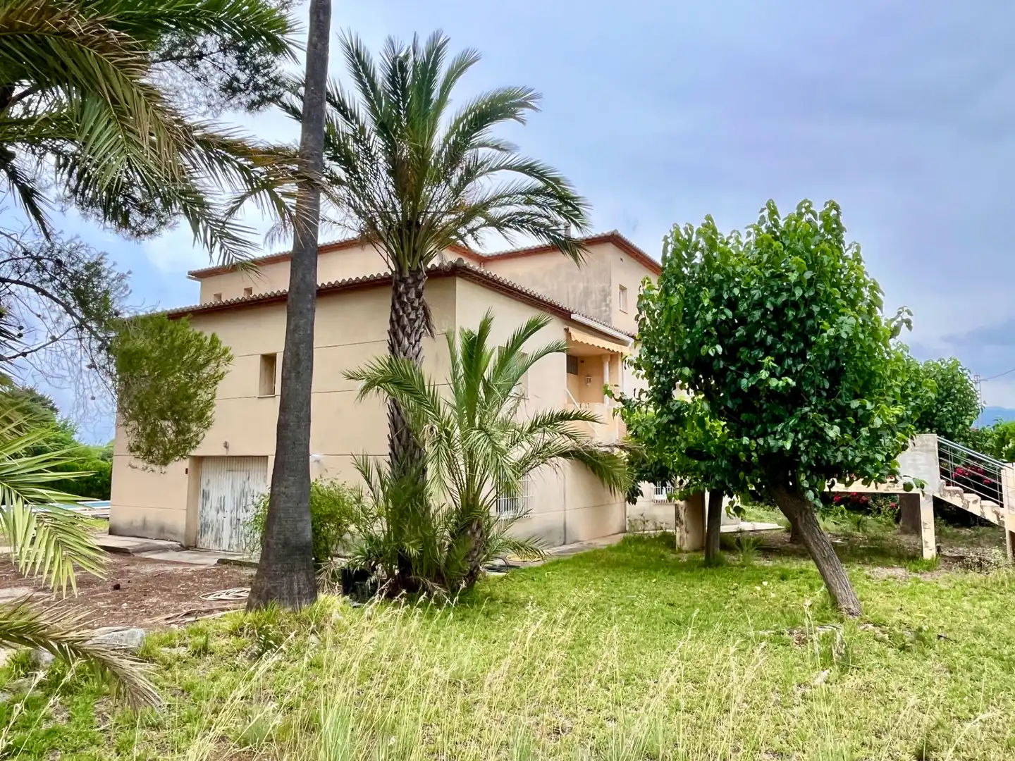 Vista exterior de Casa o xalet en venda en El Ràfol d'Almúnia amb Calefacció, Jardí privat i Terrassa
