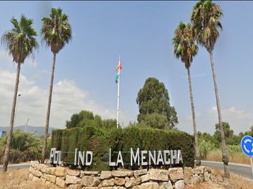 Industrial building to rent in Avenida del Puerto
