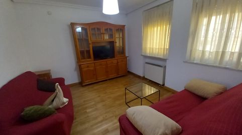 Foto 2 de Dúplex de lloguer a Avenida de Filiberto Villalobos, San Bernardo, Salamanca Capital