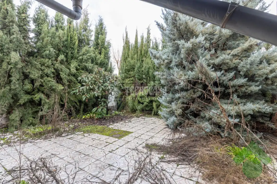 Jardín de Casa adosada en venta en Ogíjares con Aire acondicionado, Calefacción y Trastero