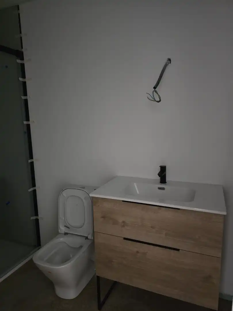 Bany de Apartament en venda en Madrid amb Calefacció, Moblat i Forn