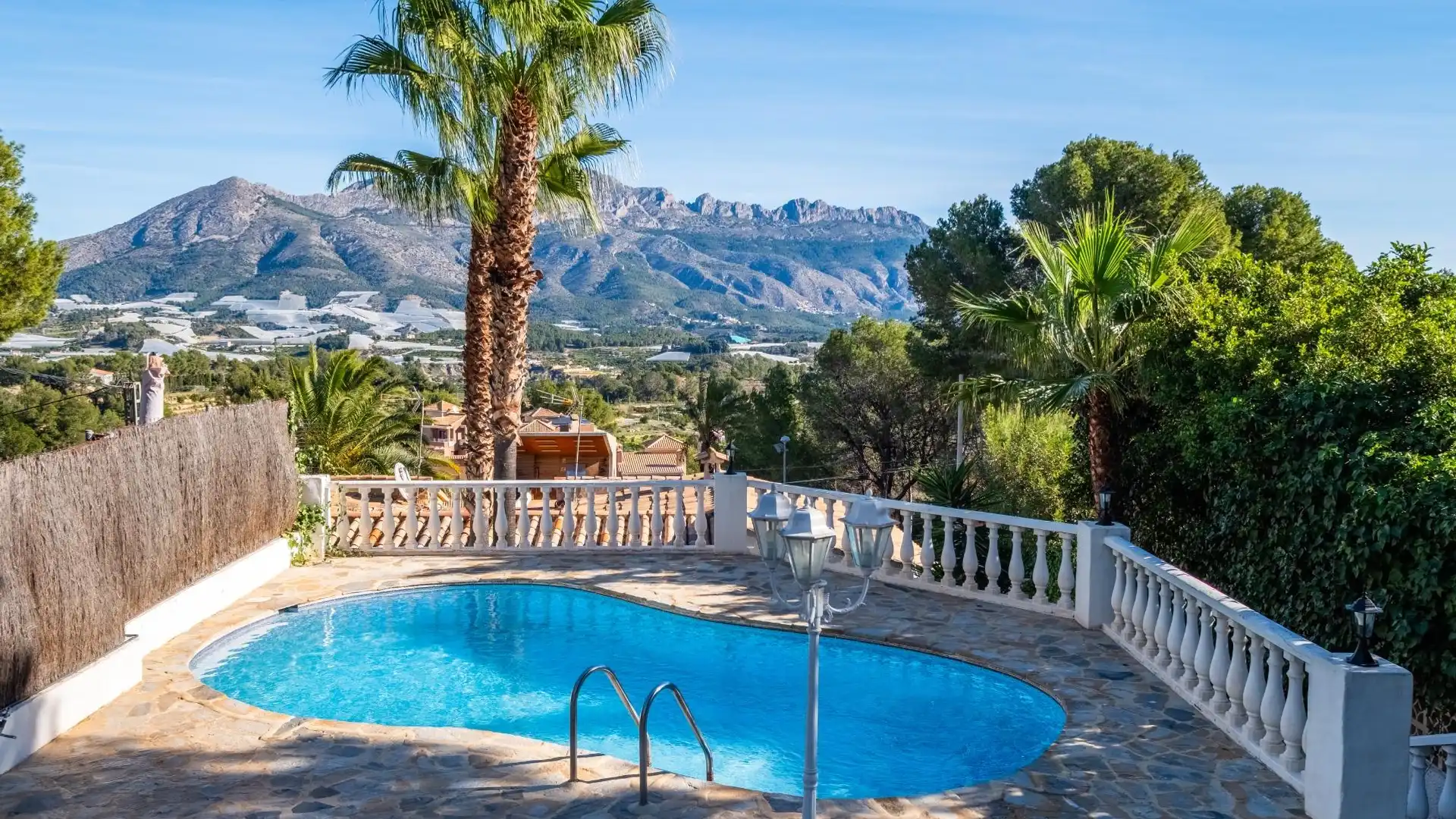 Jardín de Casa adosada en venta en La Nucia con Aire acondicionado, Jardín privado y Terraza