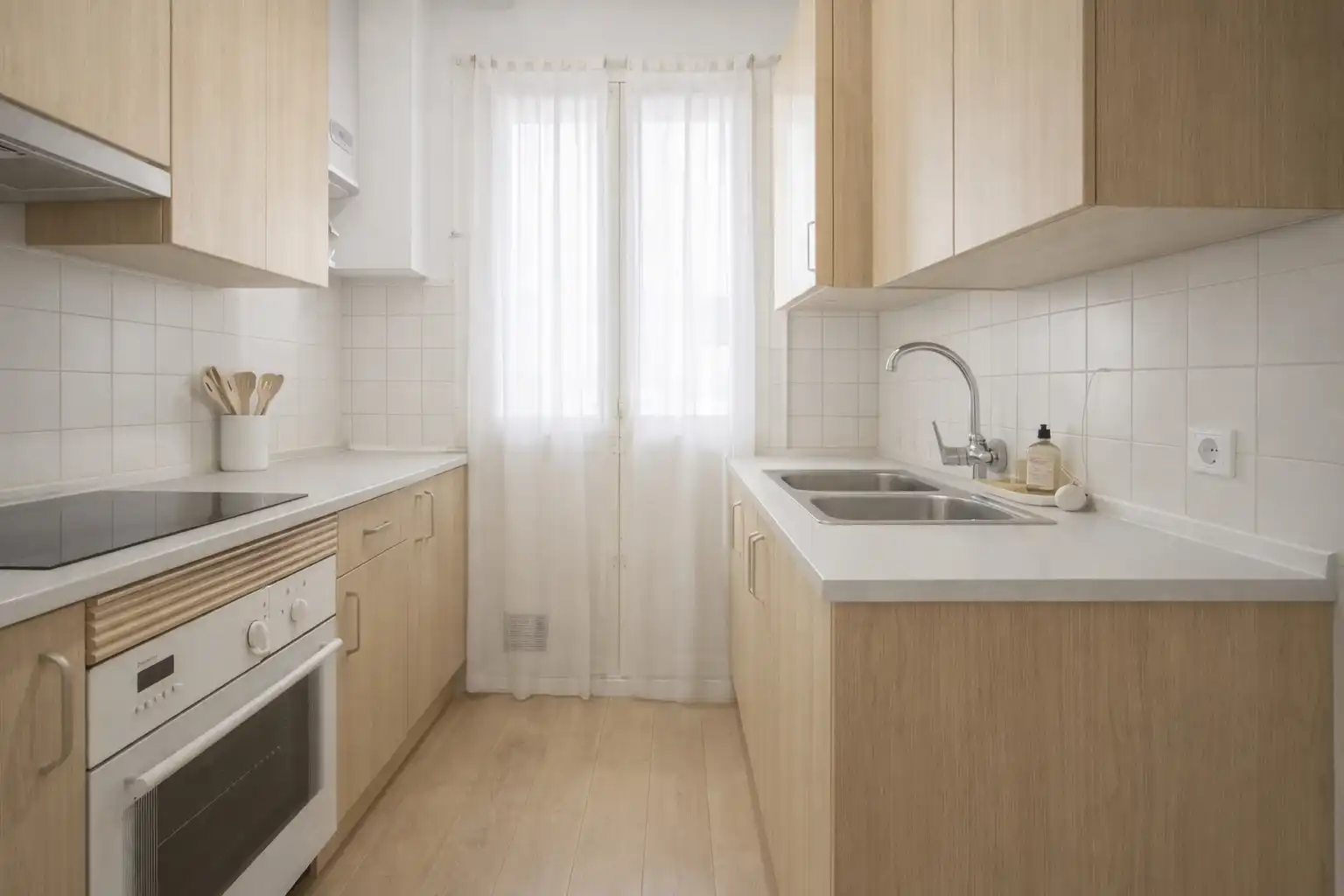 Küche von Wohnung zum Verkauf in Madrid