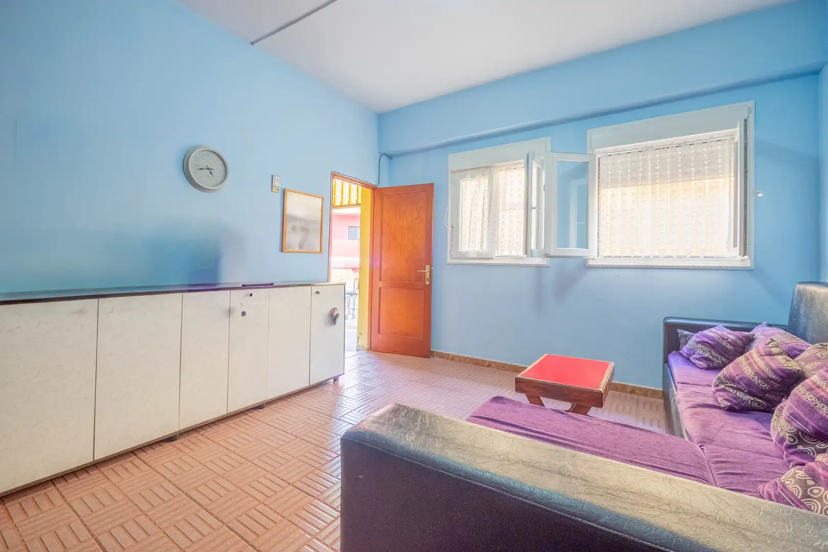 Sala d'estar de Casa o xalet en venda en Santa María de Guía de Gran Canaria amb Terrassa, Moblat i Balcó