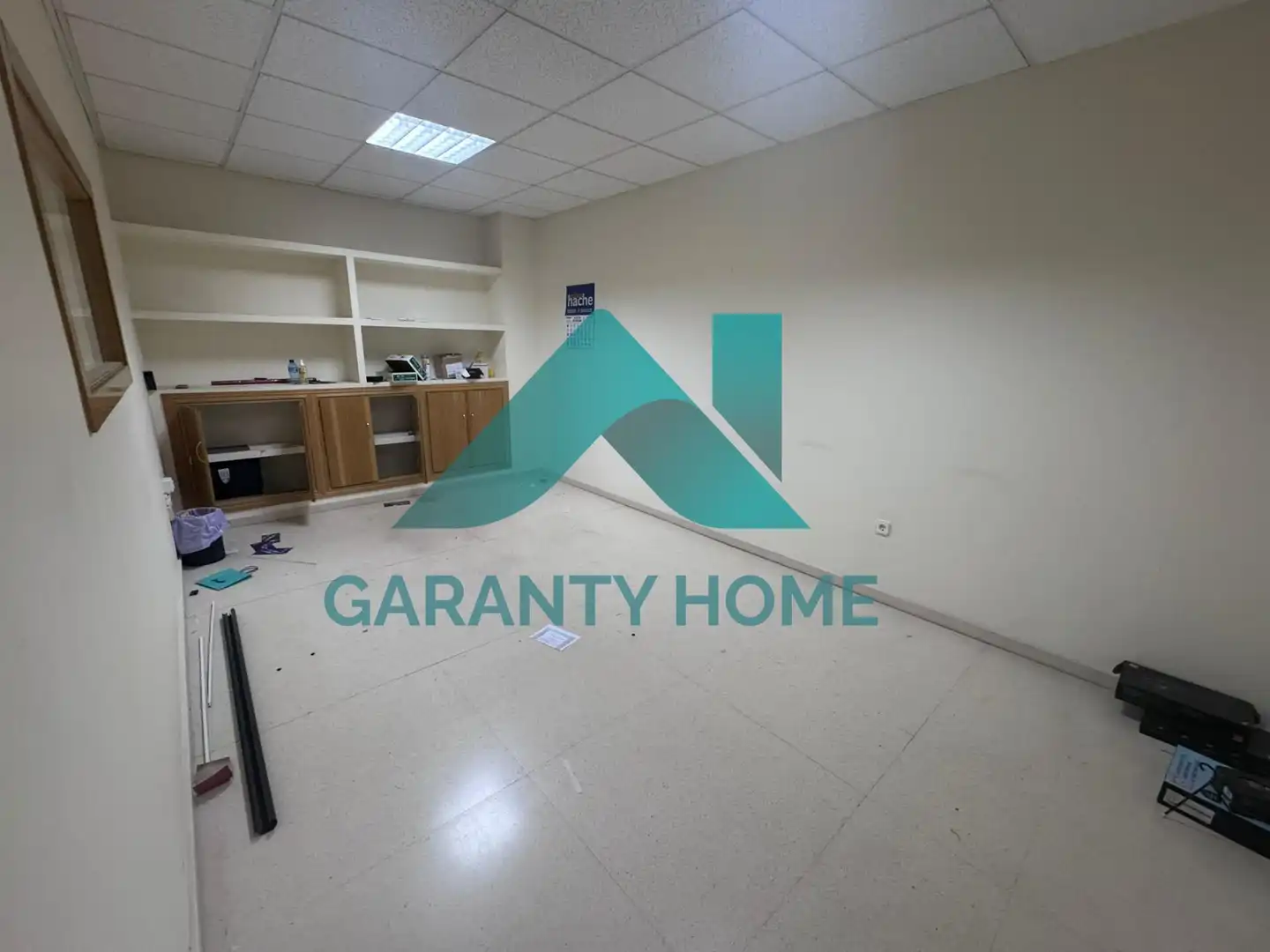 Office for rent in Cáceres  with Air Conditioner and Heating