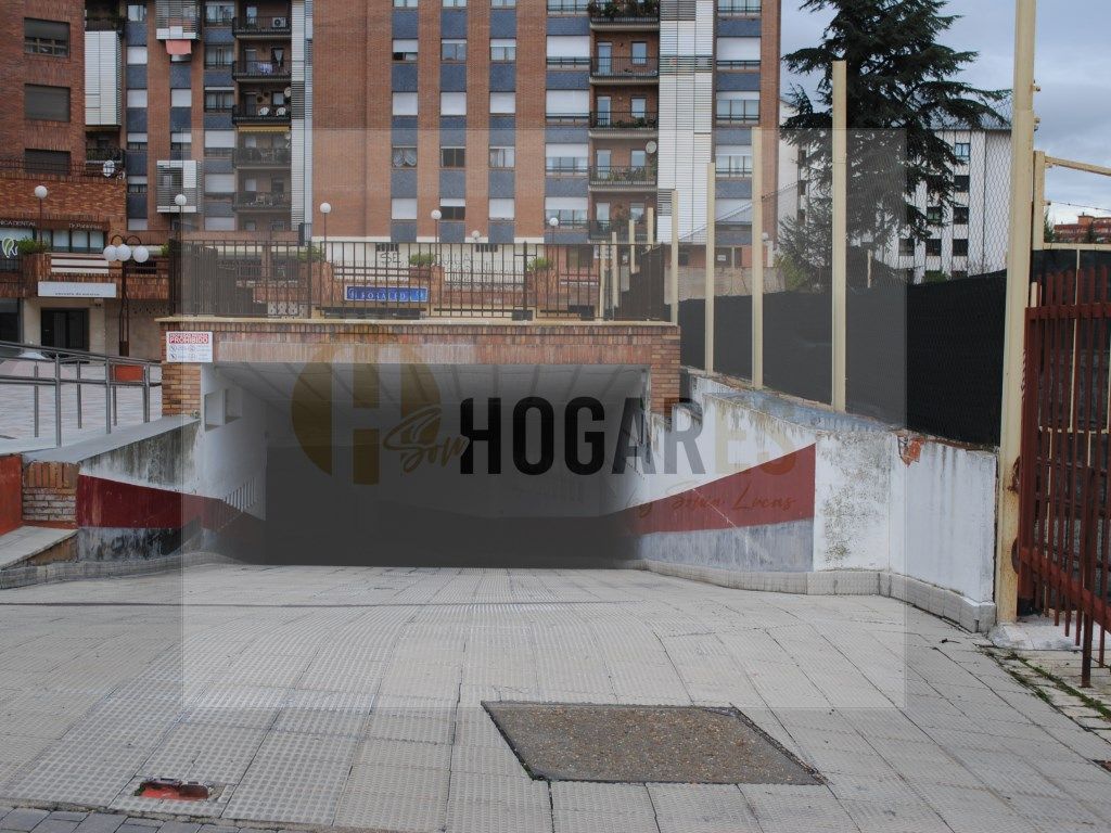 Exterior view of Garage for sale in Soria Capital 