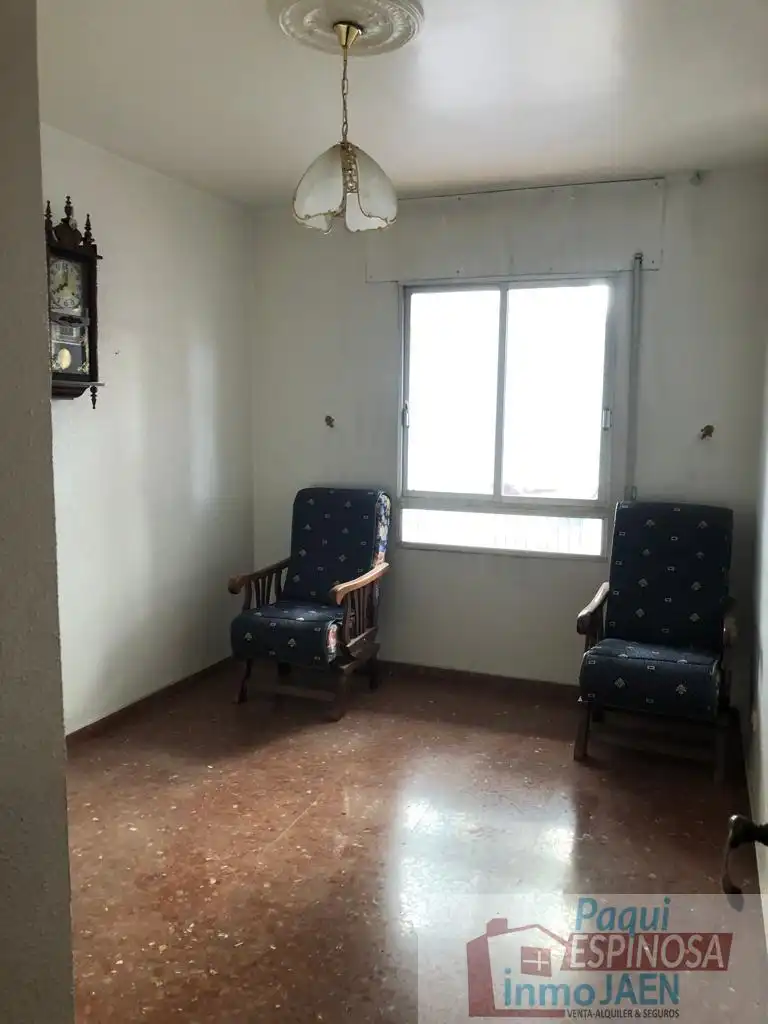 Piso con terraza en venta en Martos, imagen 3