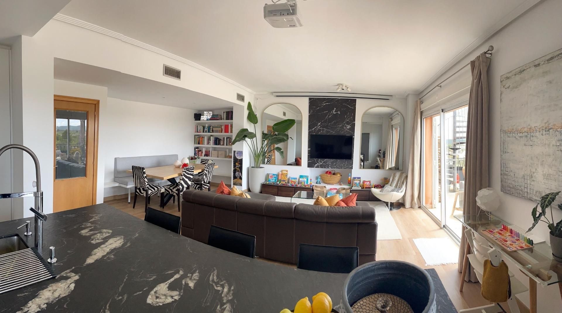Living room of Attic for sale in  Palma de Mallorca  with Air Conditioner, Heating and Private garden