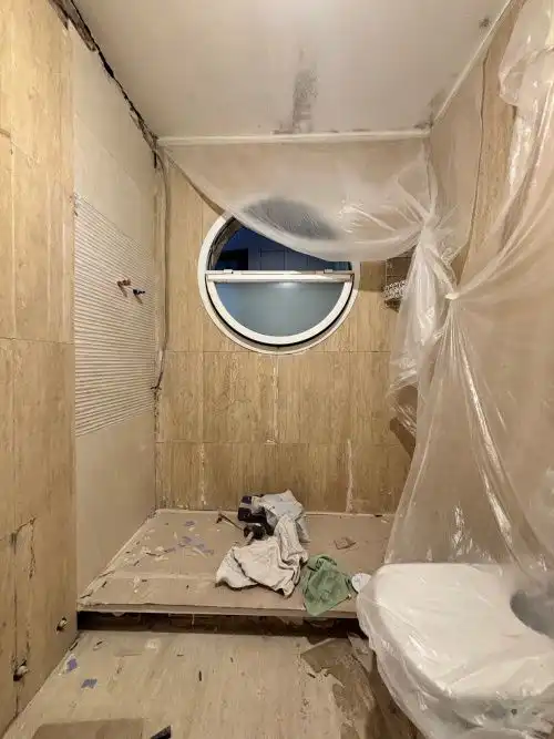 Bany de Casa adosada de lloguer en Madrid amb Aire condicionat, Calefacció i Terrassa
