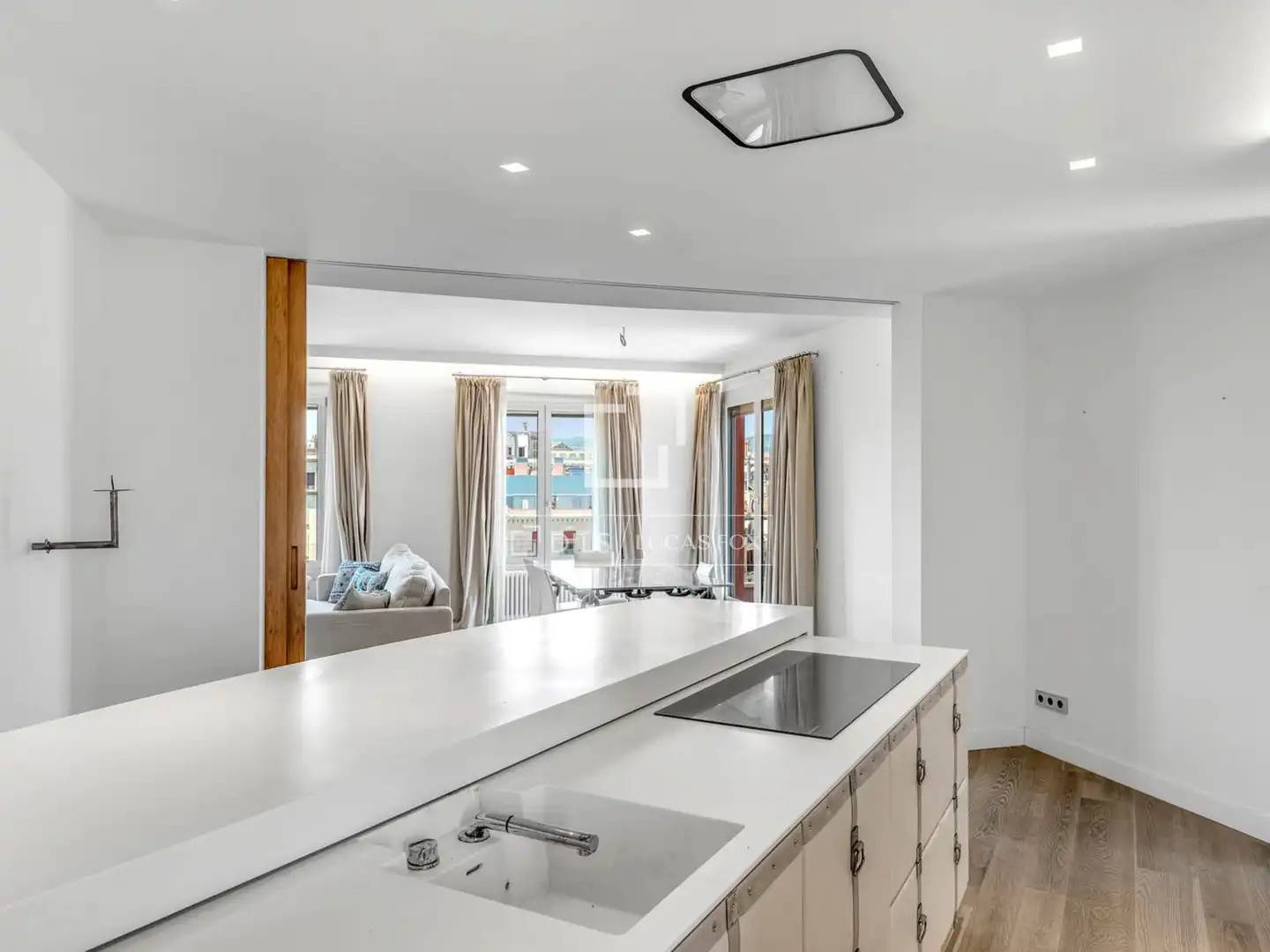 Kitchen of Attic for sale in Barcelona  with Air Conditioner, Heating and Parquet flooring