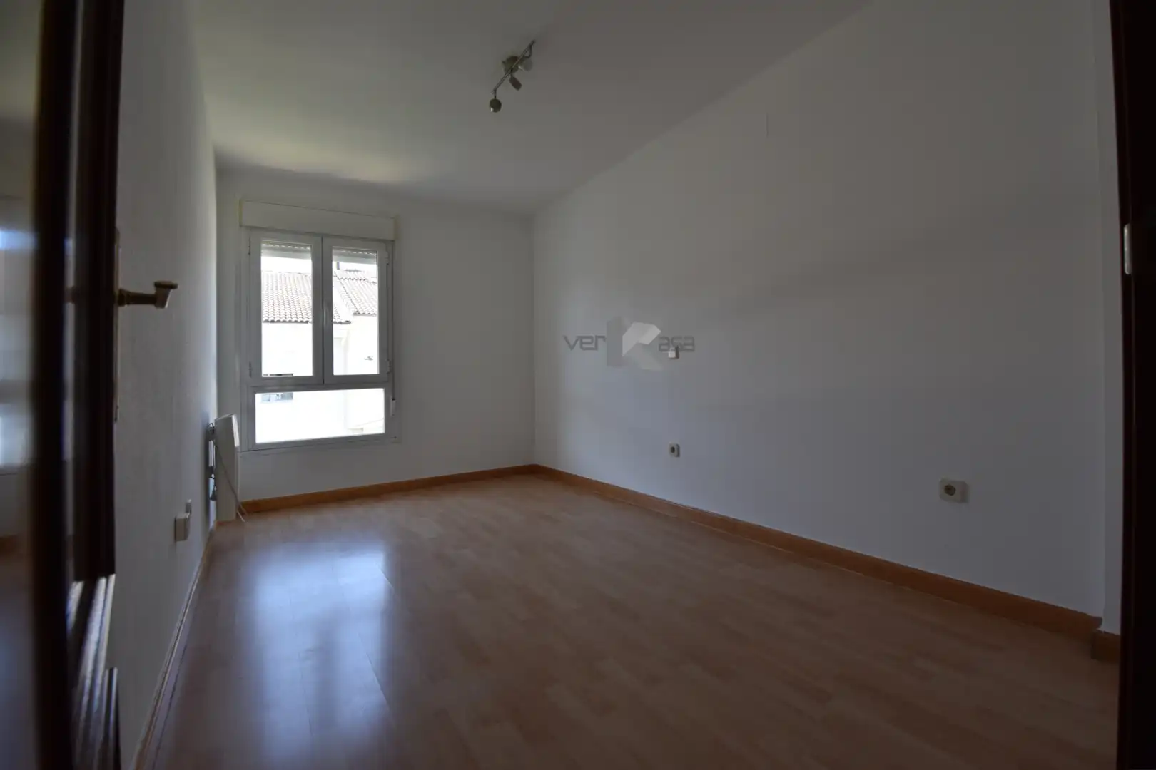 Schlafzimmer von Einfamilien-Reihenhaus zum Verkauf in San Martín de la Vega mit Klimaanlage, Heizung und Privatgarten