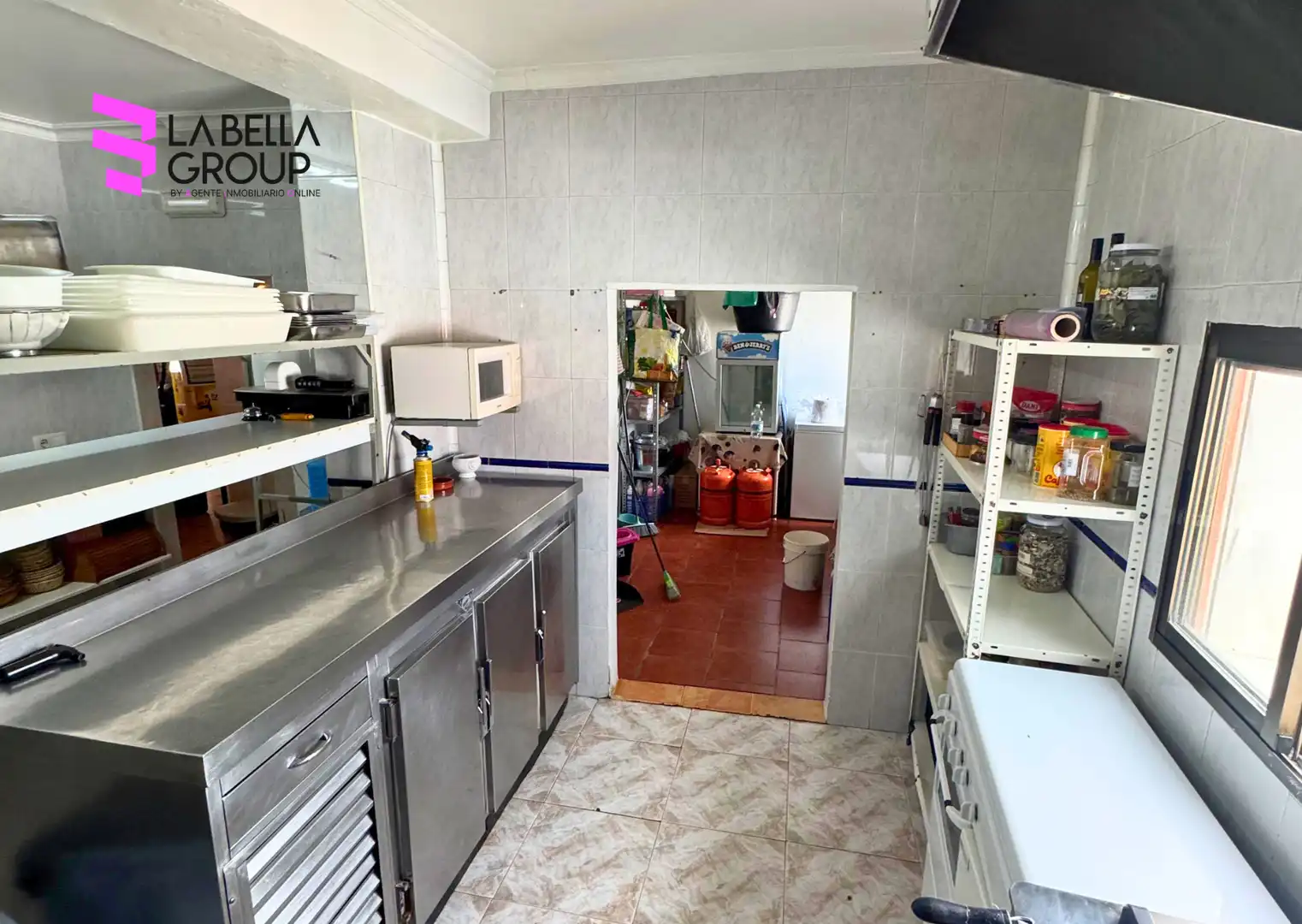 Kitchen of Buildings for sale in Villanueva de San Juan