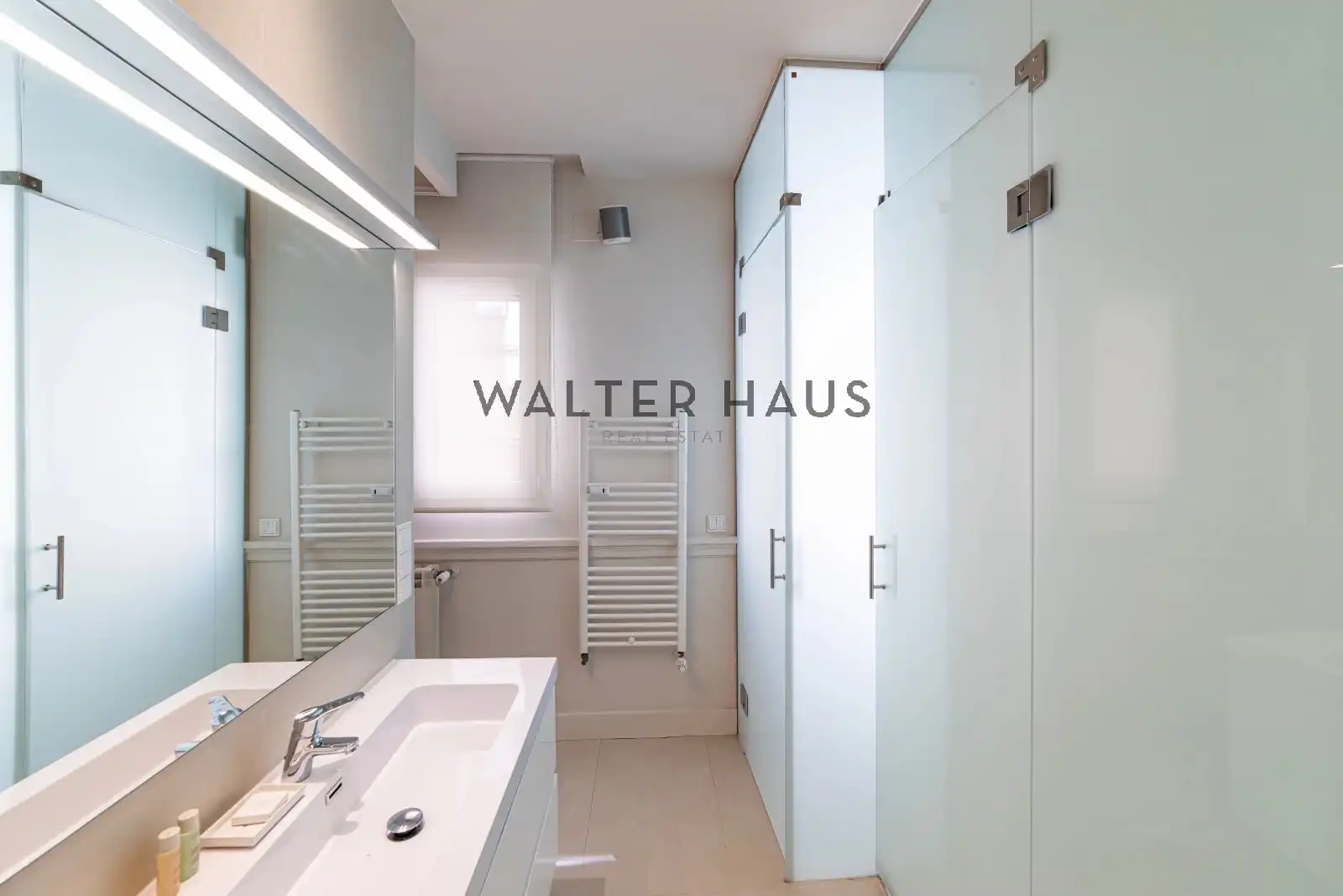 Baño de Piso en venta en Madrid con Aire acondicionado, Calefacción y Trastero