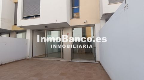 Foto 5 de Casa adosada de alquiler en Núcleo Urbano, La Pobla de Vallbona