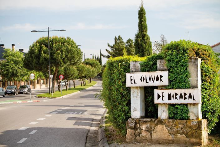 Exterior view of Single-family semi-detached for sale in Boadilla del Monte  with Air Conditioner, Heating and Terrace