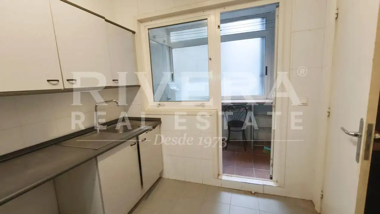 Kitchen of Flat for sale in Vigo   with Heating