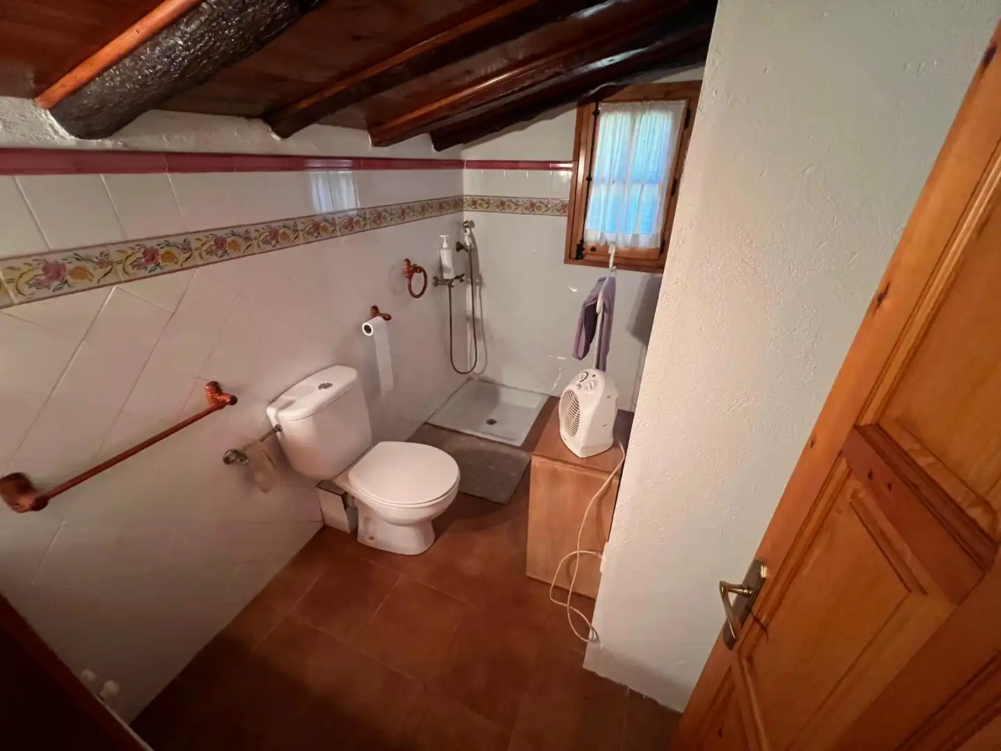 Bathroom of Houses for sale in Vilallonga de Ter  with Furnished