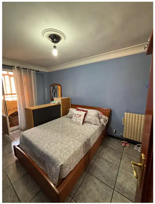 Habitación de Piso en venta en Zaragoza con Calefacción y Amueblado