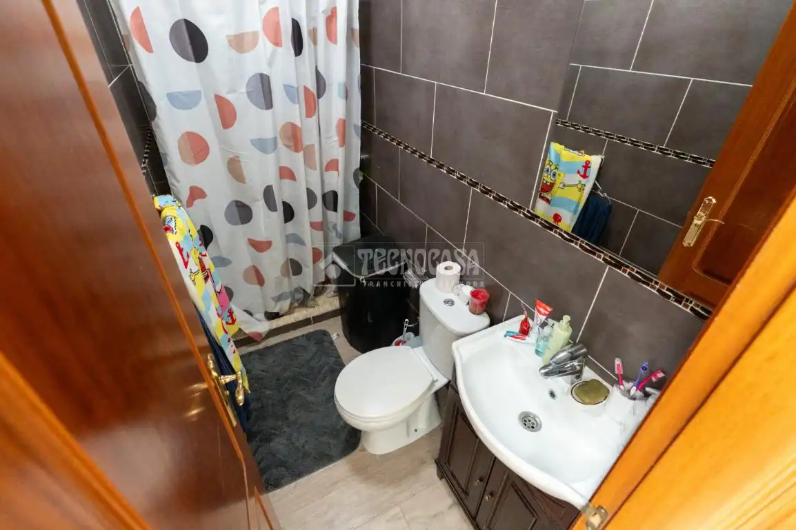 Baño de Piso en venta en Granadilla de Abona con Trastero