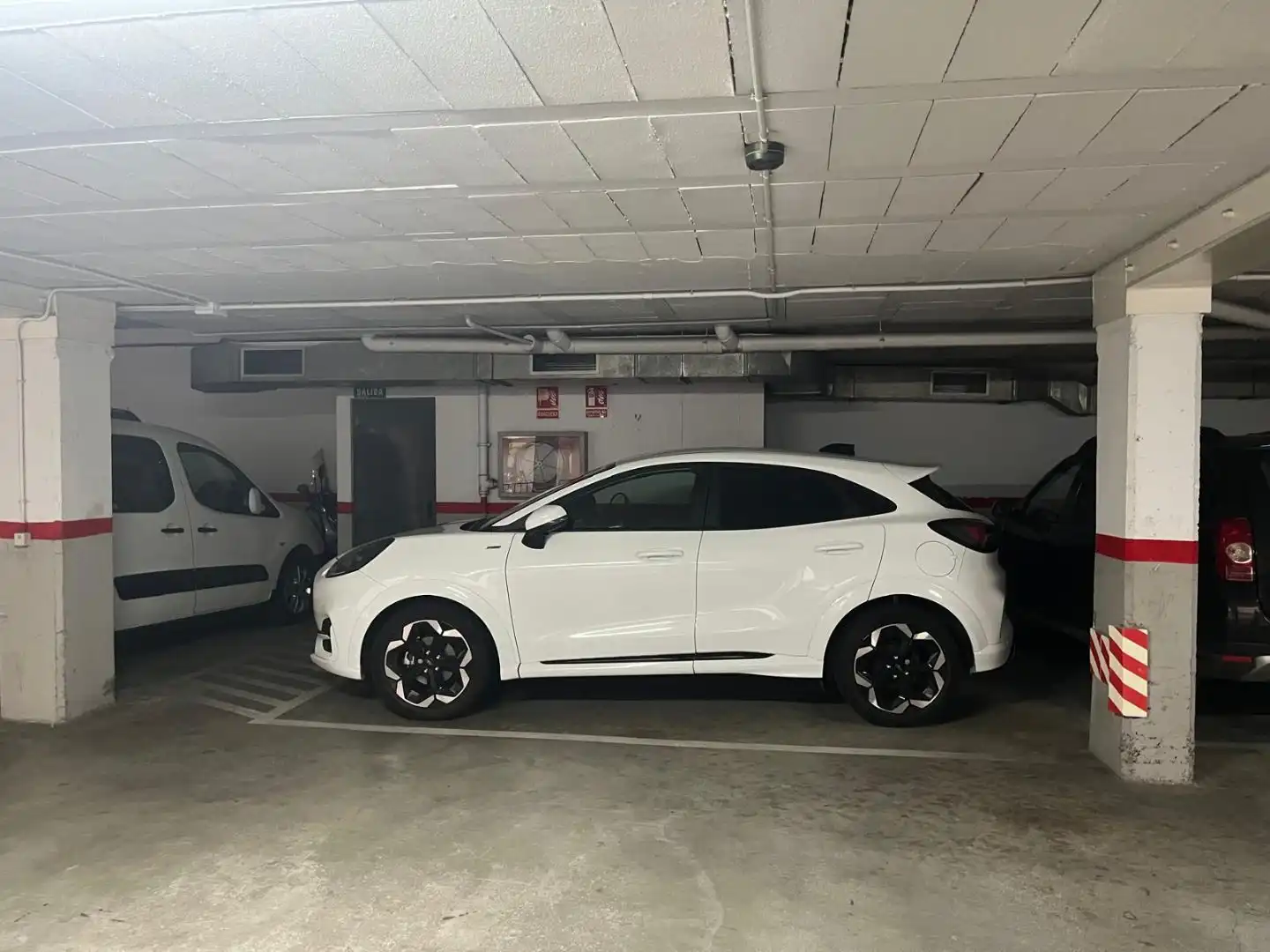 Garage for rent in Badalona, Barcelona