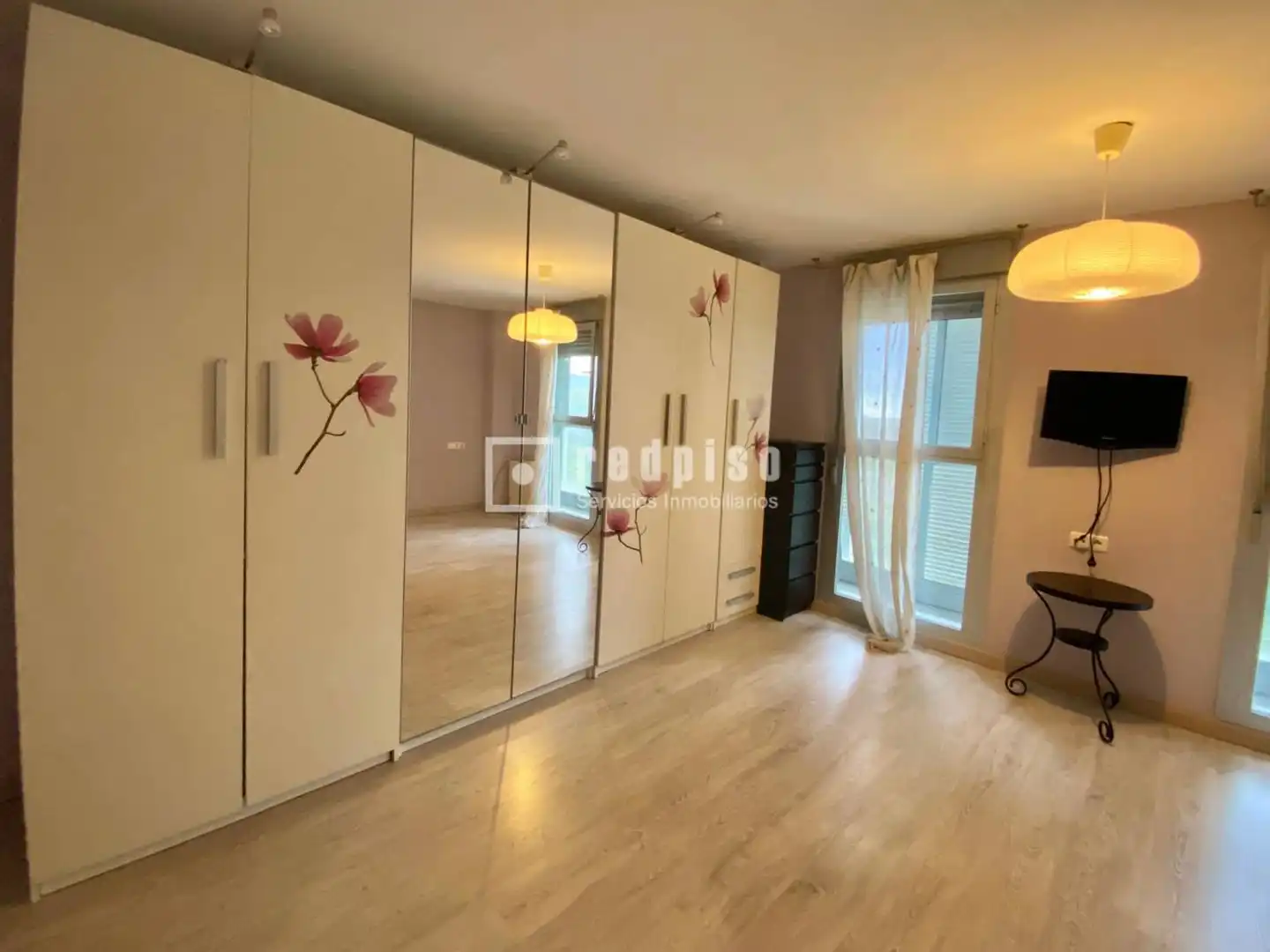Habitación de Piso en venta en Málaga con Aire acondicionado, Calefacción y Jardín privado