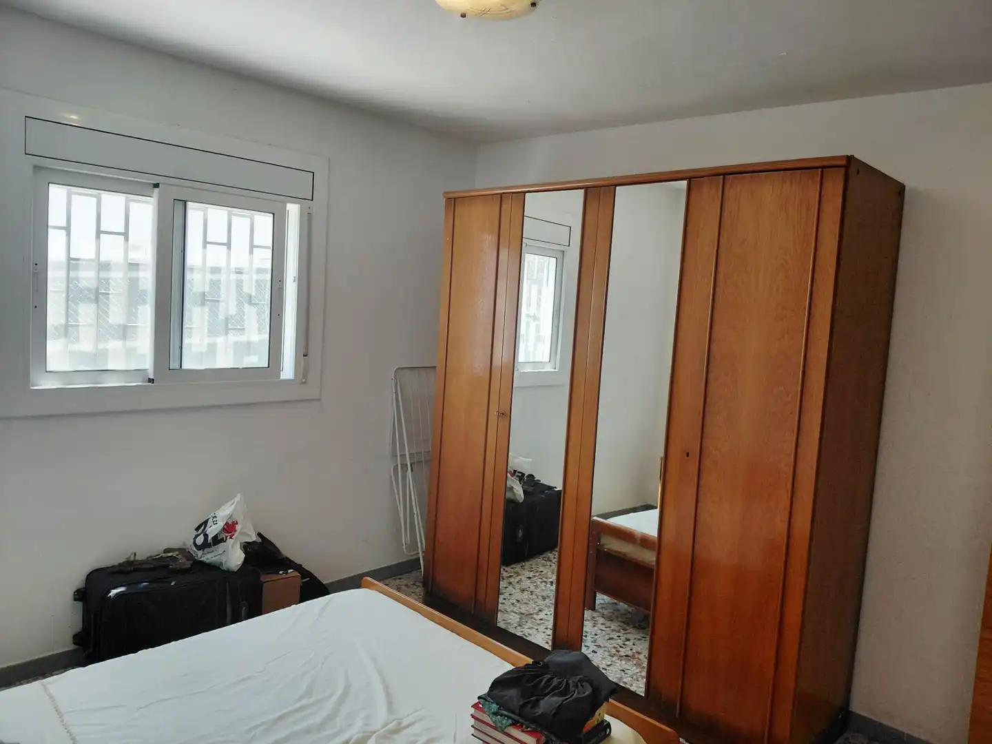 Schlafzimmer von Haus oder Chalet zur Miete in Calafell mit Privatgarten, Abstellraum und Schwimmbad