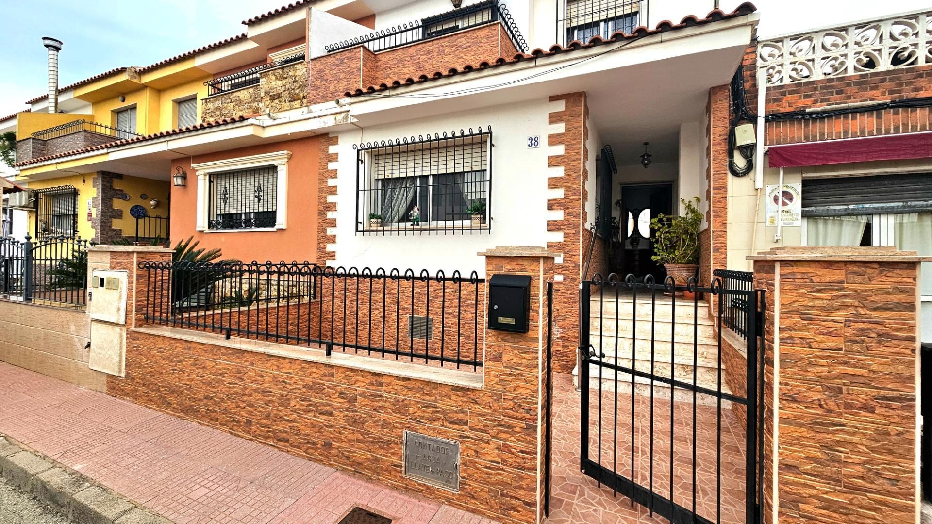 Exterior view of House or chalet for sale in Cartagena  with Air Conditioner, Private garden and Terrace