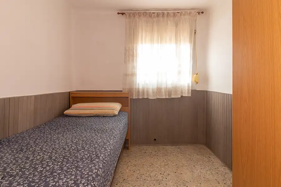 Habitación de Piso en venta en L'Hospitalet de Llobregat con Aire acondicionado, Terraza y Balcón