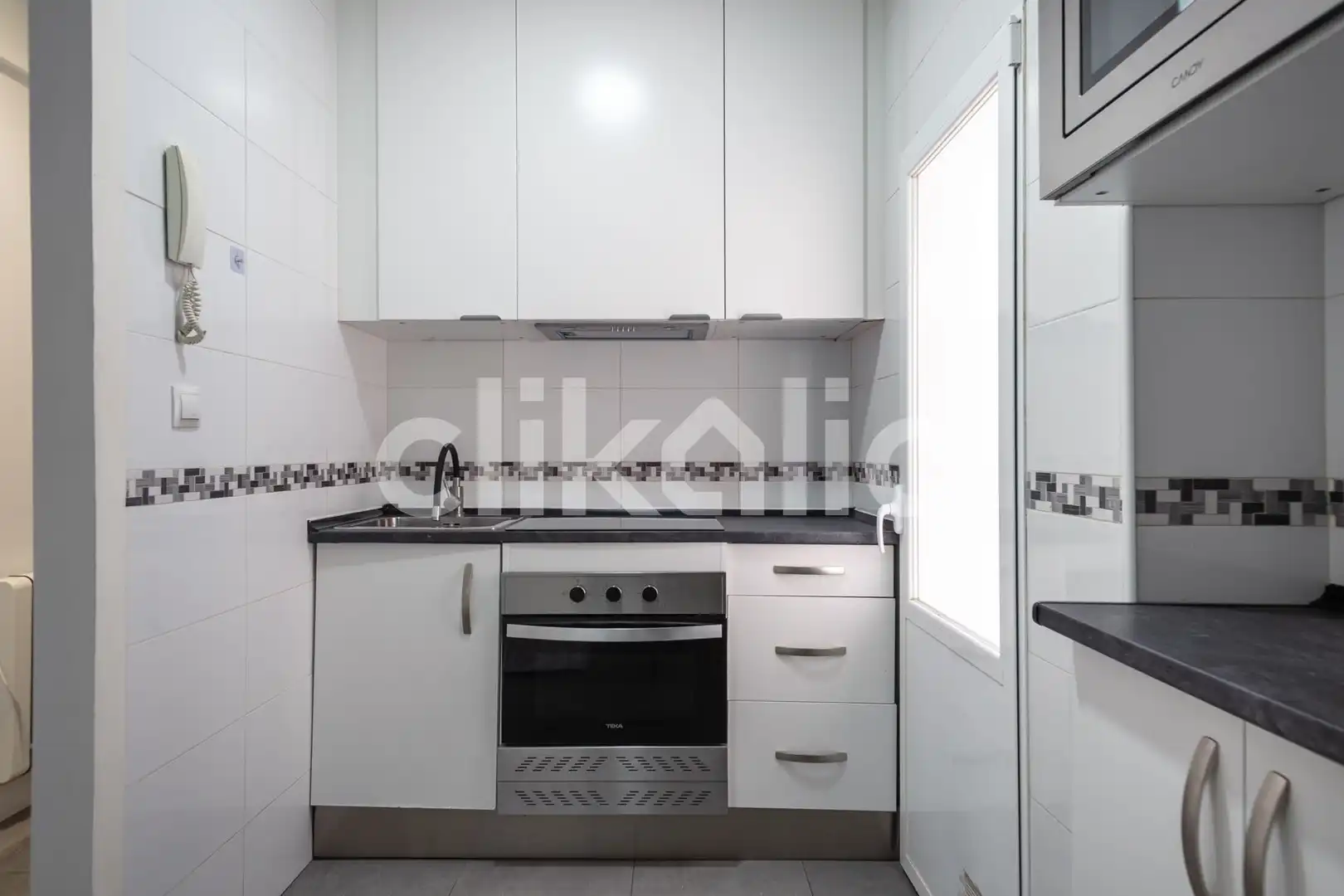 Kitchen of Flat for rent in Puente de Vallecas