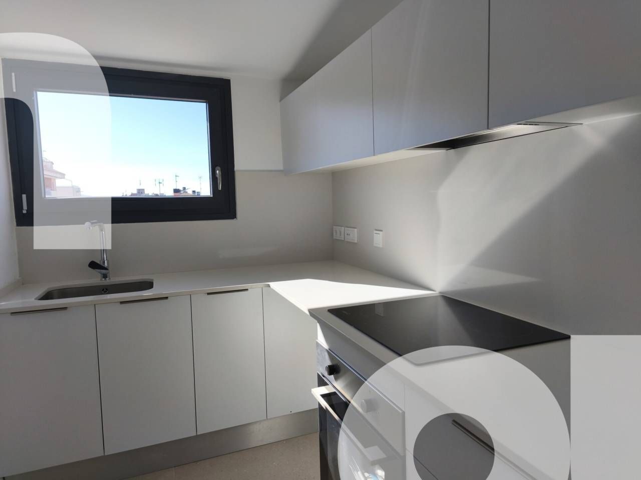 Cuina de Dúplex en venda en Granollers amb Aire condicionat, Calefacció i Terrassa