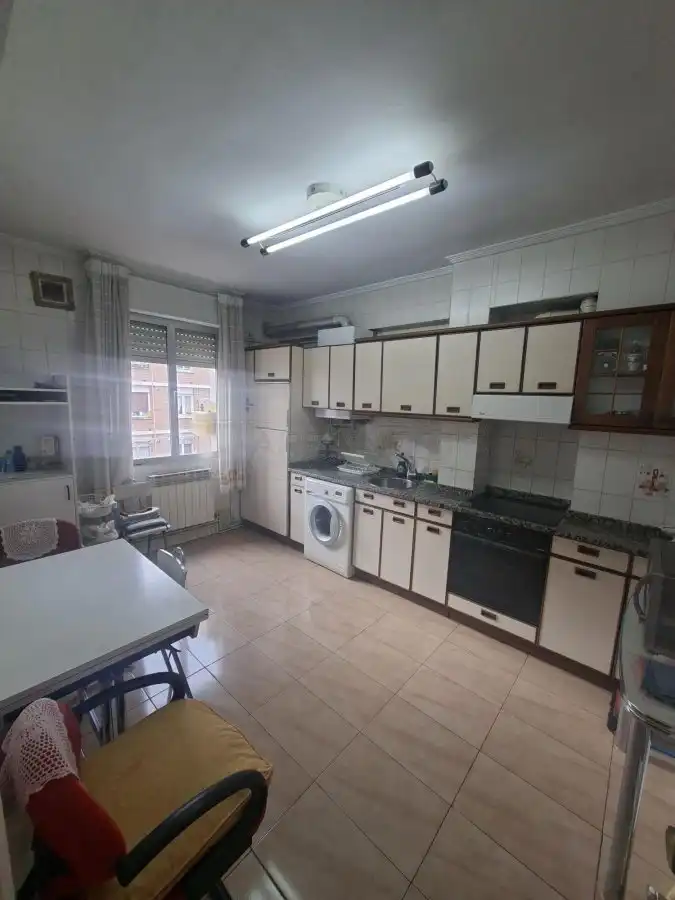 Cocina de Piso en venta en Vitoria - Gasteiz con Calefacción, Parquet y Trastero