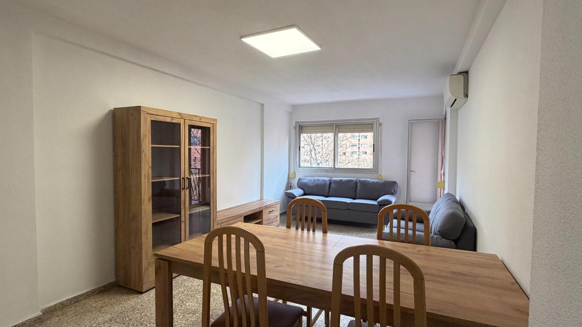 Sala de estar de Piso de alquiler en  Valencia Capital con Balcón